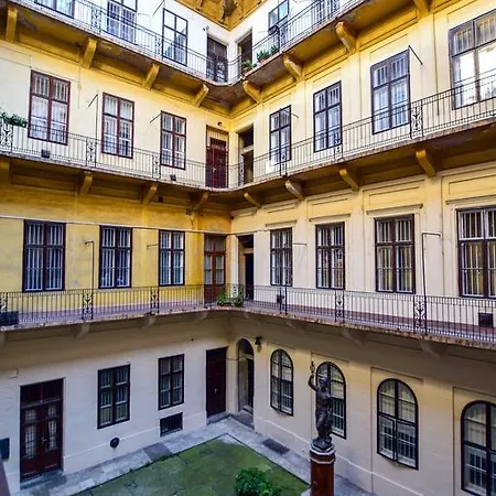 Apartment Luxurious 2-bedroom *
